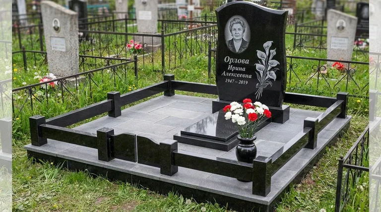Памятник с гравировкой калл — выполненная работа «Орлова» в Якутске