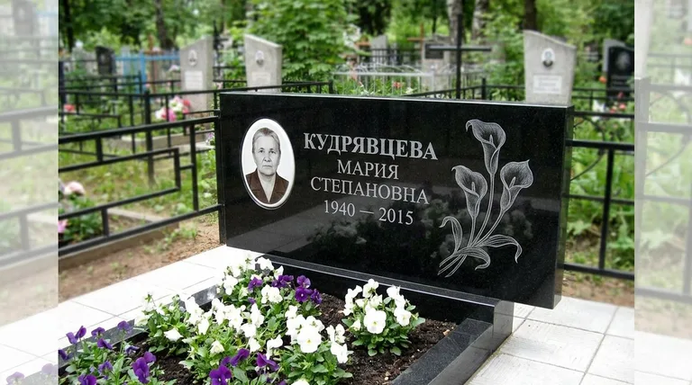 Памятник с гравировкой калл — выполненная работа «Кудрявцева» в Якутске