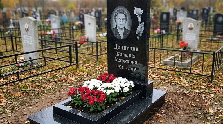 Памятник с гравировкой калл — выполненная работа «Денисова» в Якутске