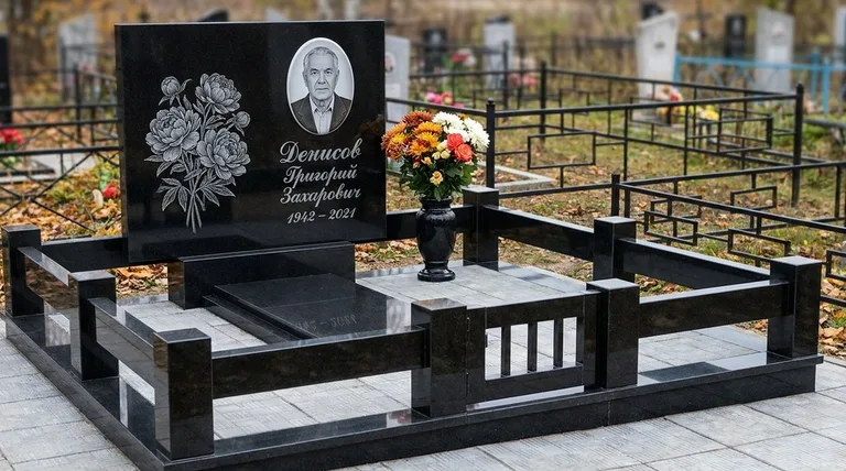 Памятник с гравировкой пионов — выполненная работа «Денисов» в Якутске