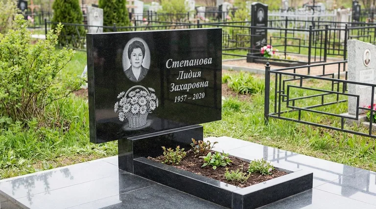 Памятник с гравировкой ромашек — выполненная работа «Степанова» в Якутске