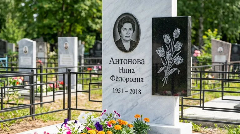 Памятник с гравировкой тюльпанов — выполненная работа «Антонова» в Якутске