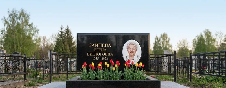 Памятник с художественной гравировкой, Памятники мастерской «Мастер Каменев» на кладбищах Самары
