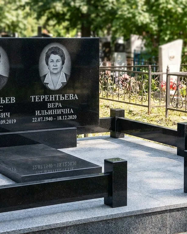Премиум памятник под ключ с золочёной гравировкой в Якутске
