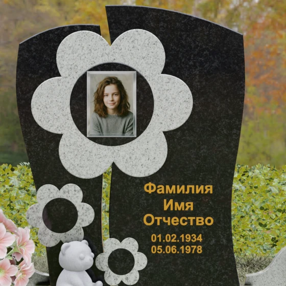 Комбинированный памятник с цветком и медвежонком, гранит Габбро-диабаз