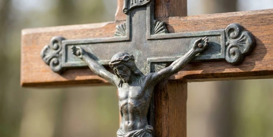 raspyatie-na-mogilnom-kreste